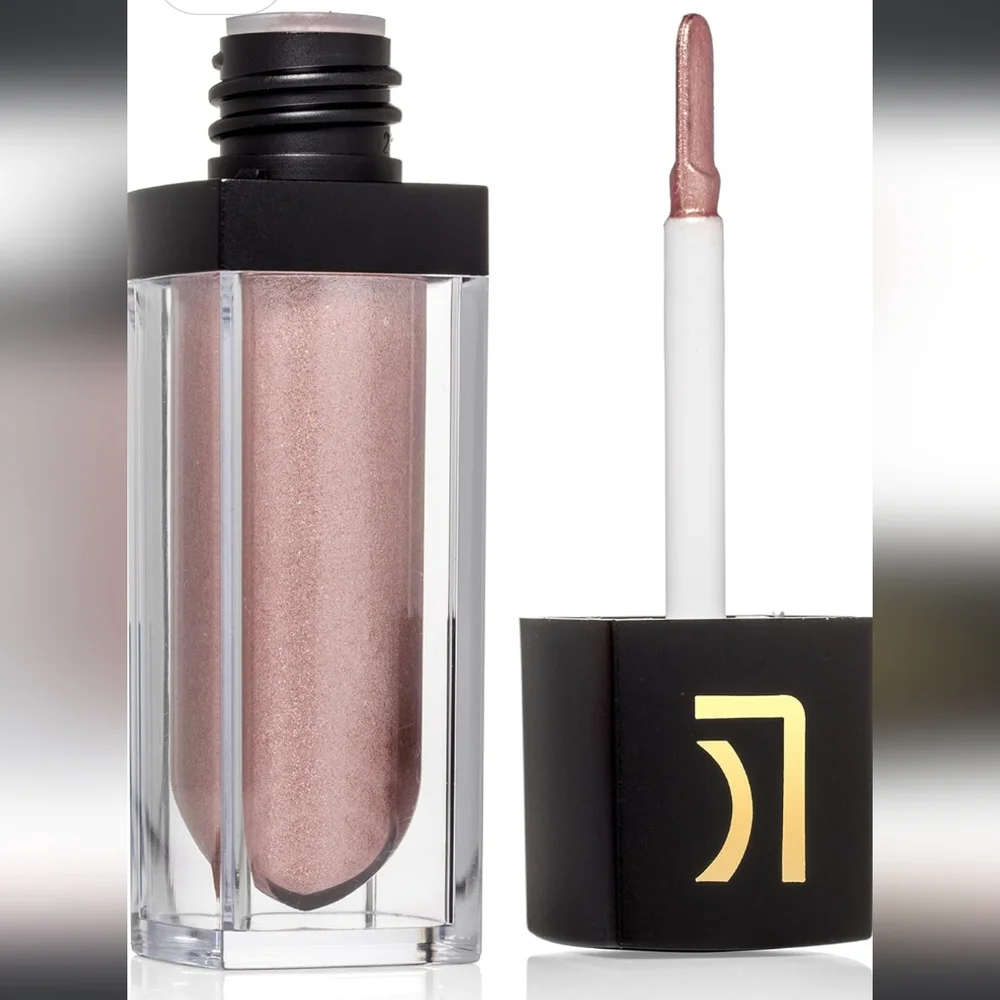 Lucky Chic: Liquid Eyeshadow | BNIB/SEALED!!